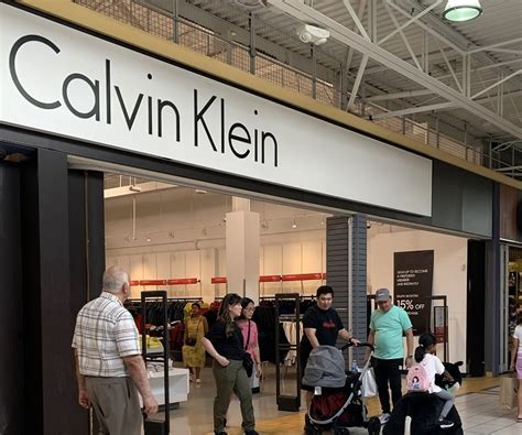 calvin klein mississauga store.